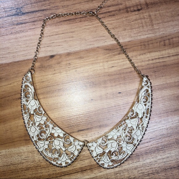 Jewelry - Statement Bib Necklace White Lace Design